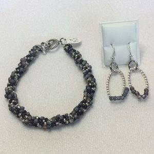 FINAL SALE PRICE Designer 2 Pc Bracelet & ER Set in Purple & Silver